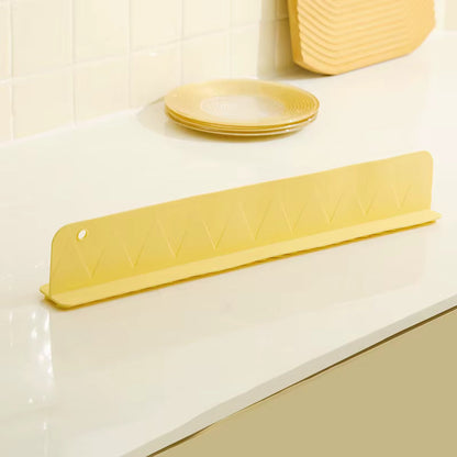 Silikon Musluk Arkası Su Sıçratma Önleyici ve Lavabo Düzenleyici Mat